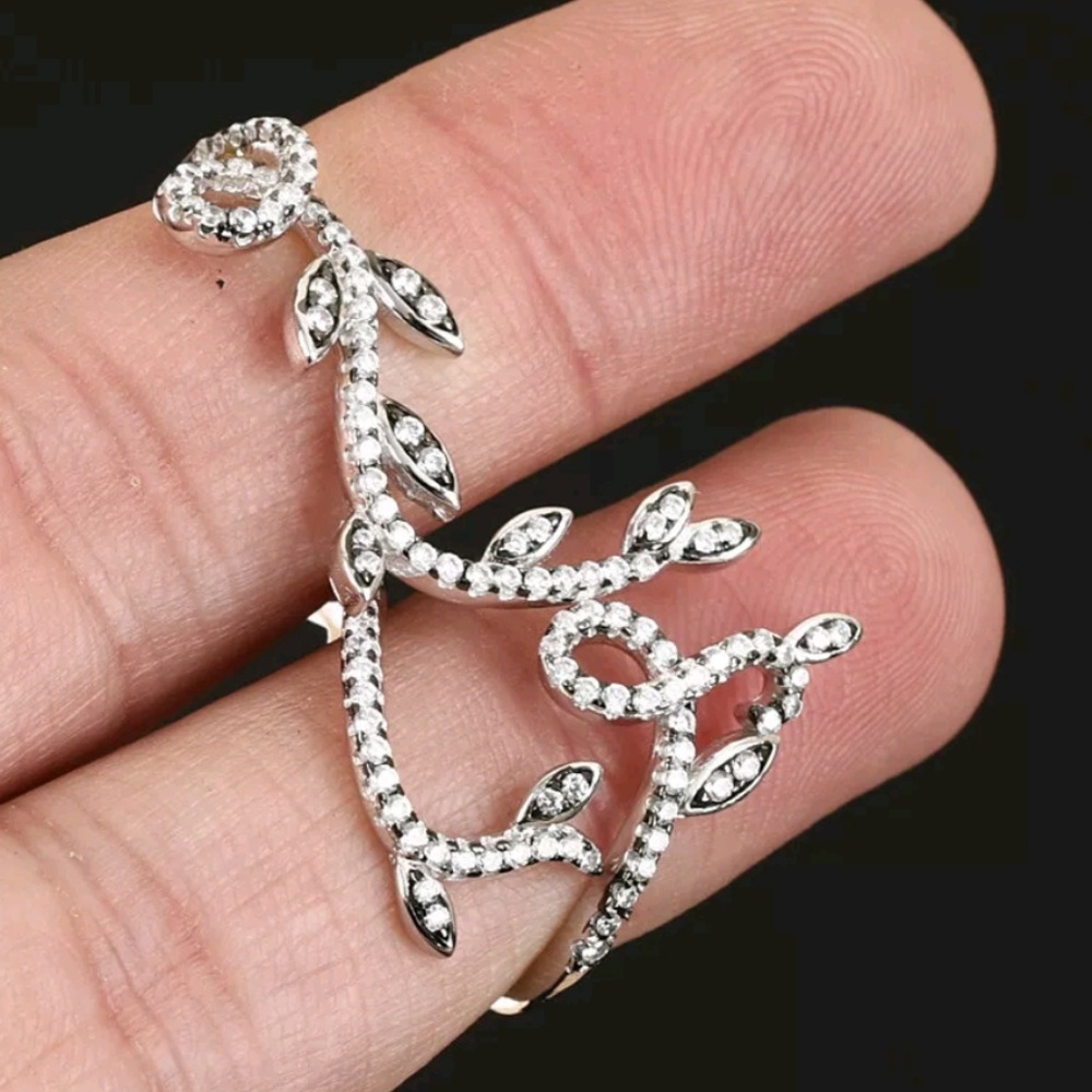 Sterling silver & Topaz dual finger trellis